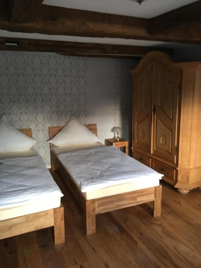 Hotel-Pension Markt-Scheune Anno 1652 블로토 외부 사진