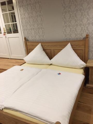 Hotel-Pension Markt-Scheune Anno 1652 블로토 외부 사진